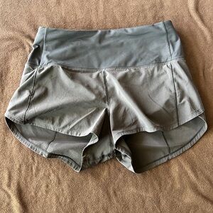 Lululemon Hotty Hot High Rise Short 2.5”
